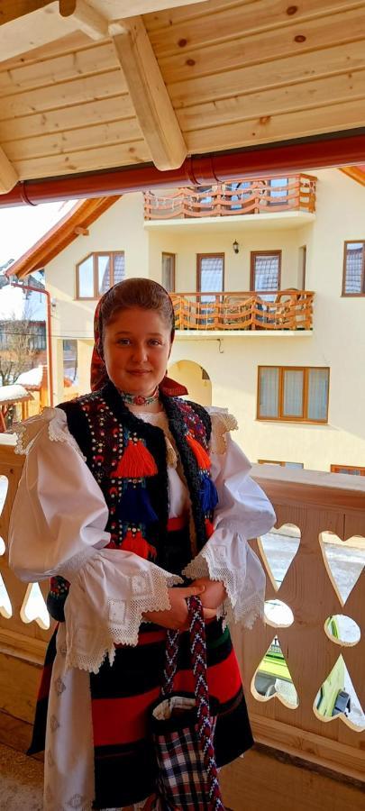Sub Creasta Cocosului Hotel Bréb Kültér fotó