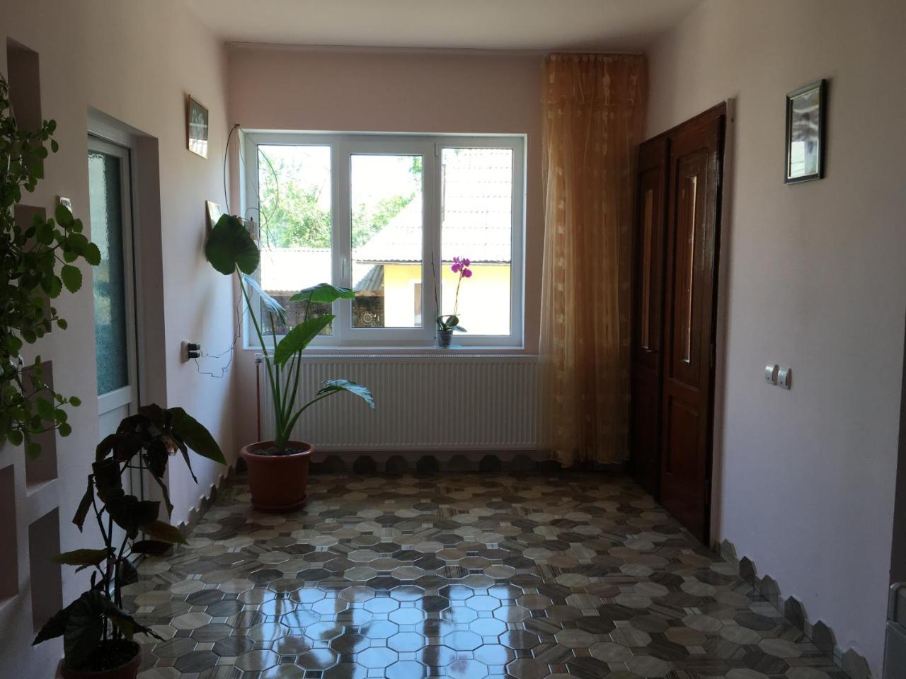 Sub Creasta Cocosului Hotel Bréb Kültér fotó