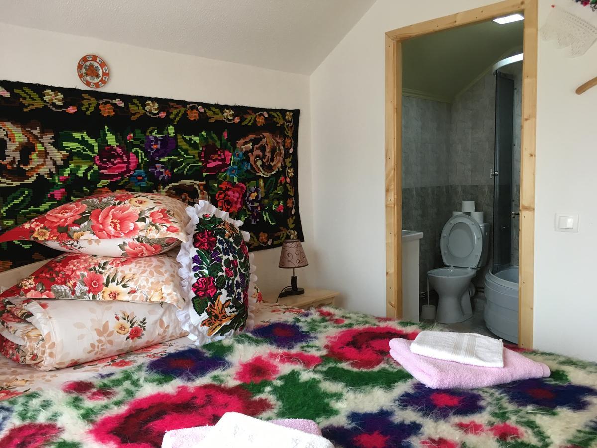 Sub Creasta Cocosului Hotel Bréb Kültér fotó
